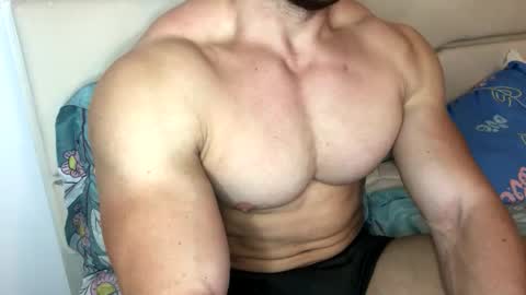 Troncq online show from September 25, 7:32 pm