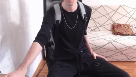 Snapshot of trone41 chatting on October 21, 4:50 am I POST MY FUCKING VIDEOS AND PICS online show from October 21, 4:50 am
