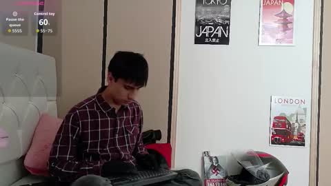 Snapshot of troy_boy20 chatting on October 20, 8:47 pm Troy online show from October 20, 8:47 pm