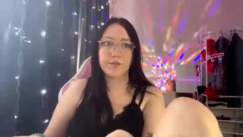 Snapshot of trudiesalcido chatting on October 17, 11:36 am Amelia online show from October 17, 11:36 am
