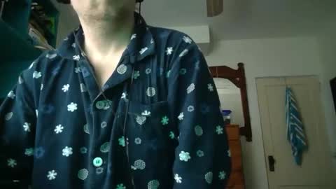 Snapshot of true_manofworth chatting on December 4, 4:48 am HandicappedLaugher online show from December 4, 4:48 am