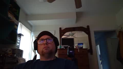 Snapshot of true_manofworth chatting on January 3, 4:48 pm HandicappedLaugher online show from January 3, 4:48 pm
