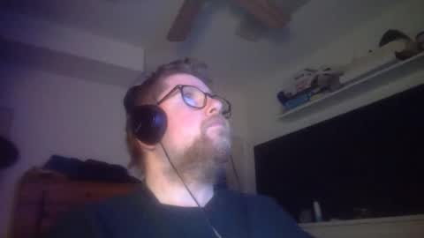 HandicappedLaugher online show from November 9, 5:22 am