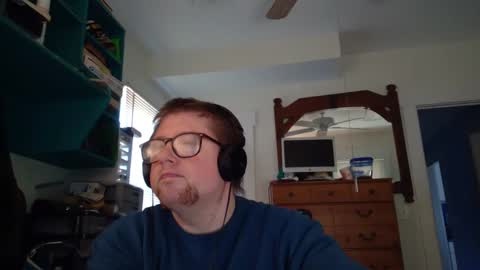 Snapshot of true_manofworth chatting on December 30, 7:21 pm HandicappedLaugher online show from December 30, 7:21 pm
