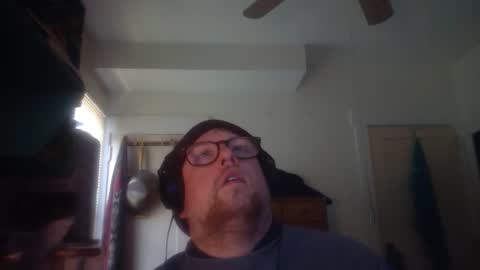 Snapshot of true_manofworth chatting on October 17, 6:34 pm HandicappedLaugher online show from October 17, 6:34 pm