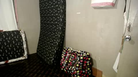 LOUIE online show from March 12, 2:01 pm