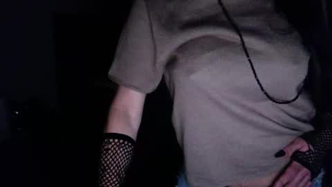 tscarlahdez online show from February 1, 11:40 am