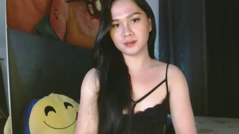 Snapshot of tsnathaliasilvana chatting on December 7, 11:34 am Bella Ratbu online show from December 7, 11:34 am