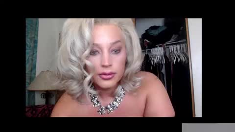 Sabrina Ravndahl online show from March 1, 7:04 pm