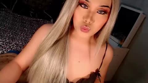 Snapshot of tsscarlett_xx chatting on October 13, 5:04 pm jayvie online show from October 13, 5:04 pm