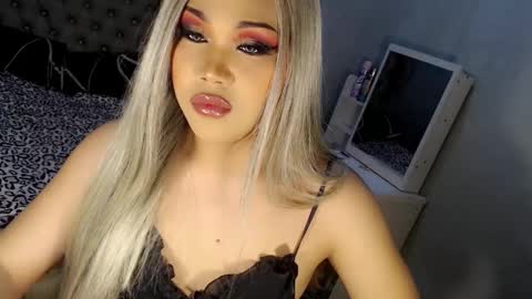 Snapshot of tsscarlett_xx chatting on September 18, 9:52 pm jayvie online show from September 18, 9:52 pm
