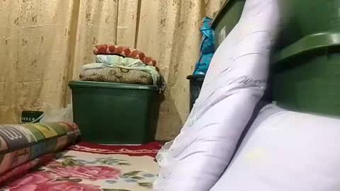 Mae online show from January 7, 10:15 pm