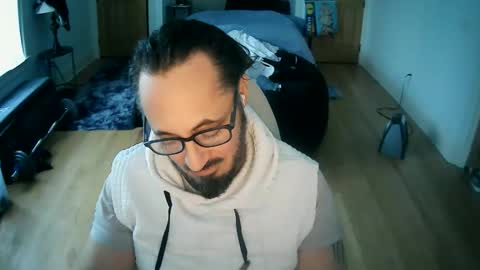 tuscan_taurus online show from April 23, 10:23 am