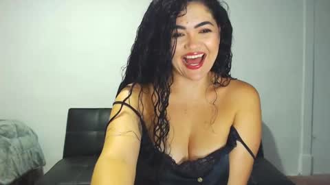Snapshot of tuti_sex chatting on September 20, 3:42 am tuti online show from September 20, 3:42 am