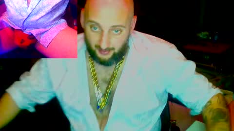 twardyidlugi online show from March 3, 9:15 pm