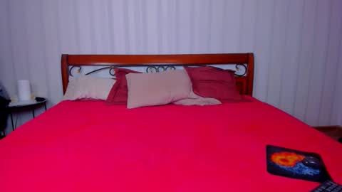 Angus online show from December 19, 4:41 am