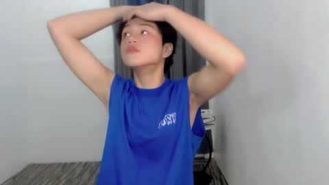 Snapshot of twink_blaze chatting on October 19, 5:45 am BLAZE online show from October 19, 5:45 am