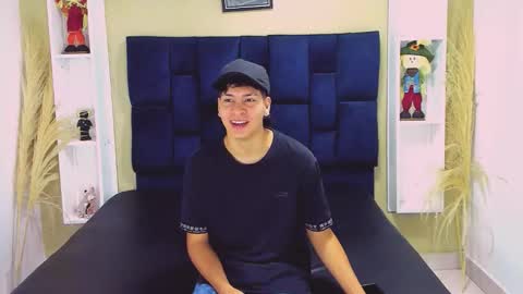 Snapshot of twink_bunny chatting on September 25, 11:50 am samu online show from September 25, 11:50 am