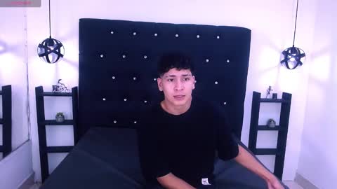 Snapshot of twink_bunny chatting on October 4, 6:49 pm samu online show from October 4, 6:49 pm