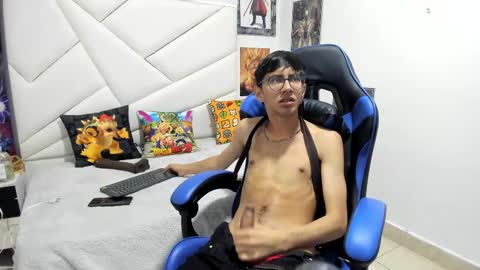 twink_joss online show from October 14, 8:45 pm