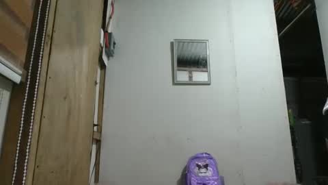 Snapshot of twinkle_purplemelon chatting on March 7, 3:39 pm twinkle_purplemelon online show from March 7, 3:39 pm