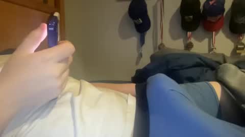 Snapshot of twinkmikexxx12 chatting on December 24, 9:22 pm mike online show from December 24, 9:22 pm