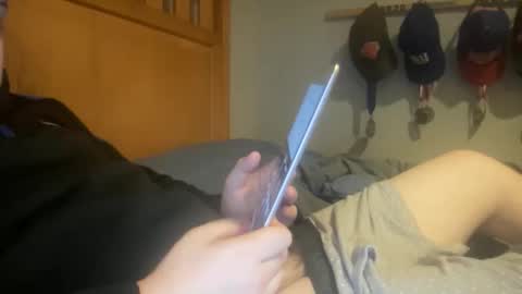 Snapshot of twinkmikexxx12 chatting on October 24, 11:16 pm mike online show from October 24, 11:16 pm