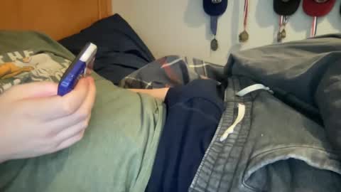 Snapshot of twinkmikexxx12 chatting on February 2, 7:35 pm mike online show from February 2, 7:35 pm