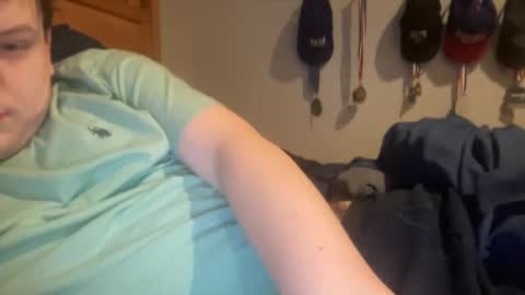 Snapshot of twinkmikexxx12 chatting on February 1, 12:51 am mike online show from February 1, 12:51 am