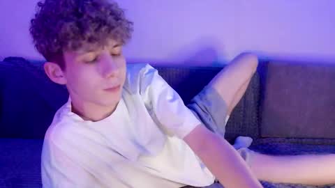 TwiShadow online show from March 10, 9:18 pm