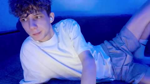 TwiShadow online show from March 13, 12:41 pm