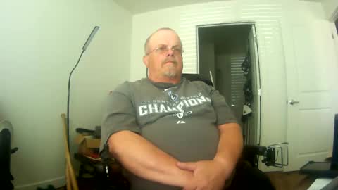 two_wheels_two_balls online show from September 13, 7:27 pm