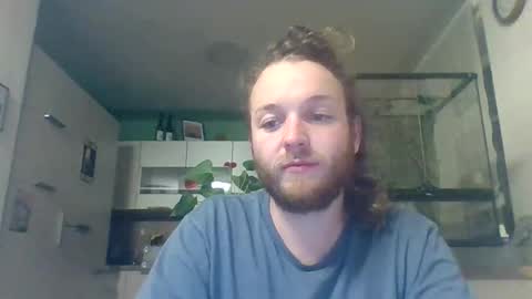 tworoardsdiverge online show from October 25, 2:01 am