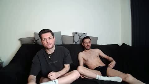 RyanRowan online show from November 28, 5:53 pm