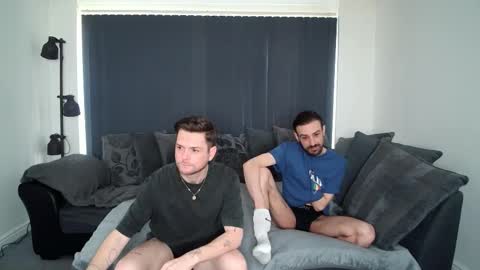 Snapshot of twotwinkhusbands chatting on September 30, 12:26 pm RyanRowan online show from September 30, 12:26 pm