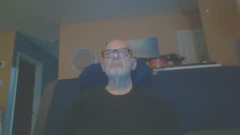 twstone online show from February 3, 2:36 am