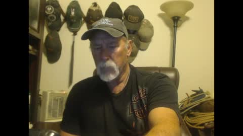 txlobo60 online show from March 25, 12:17 am