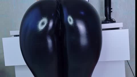 tykita online show from March 20, 8:19 am