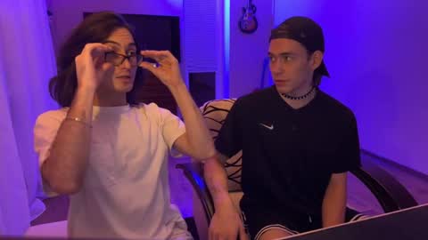 Snapshot of tyler_hack chatting on October 12, 8:00 pm Tyler and Chris online show from October 12, 8:00 pm