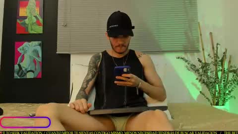 Snapshot of tylergiuseppe_ chatting on March 11, 5:46 pm tylergiuseppe_ online show from March 11, 5:46 pm