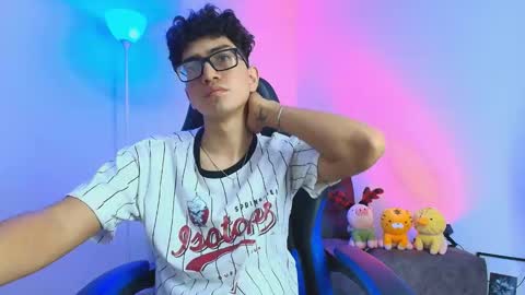   online show from December 14, 3:46 am