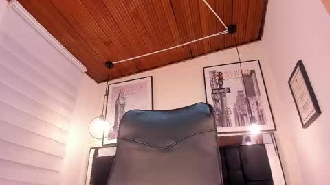       online show from October 2, 4:11 am