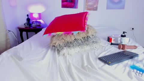 Snapshot of tyra_banksi chatting on October 10, 7:52 pm tyra online show from October 10, 7:52 pm