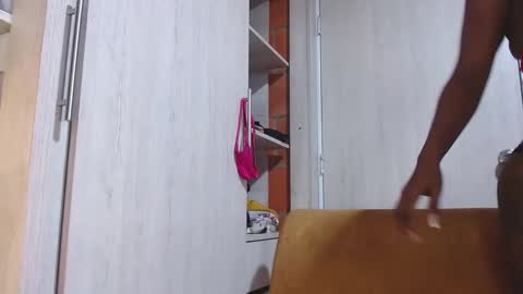 tyra_stone1 online show from December 7, 9:06 pm