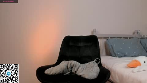 Christine 3 Next broadcast tomorrow at 2100 GMT 5 online show from April 9, 7:30 pm