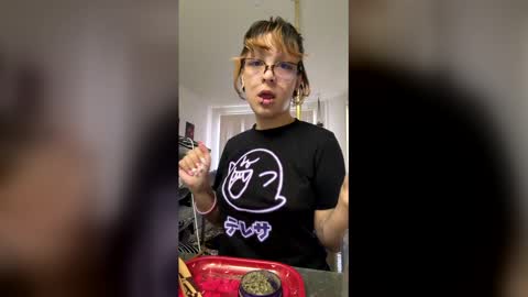 ubeflavoredcherry online show from March 14, 4:33 pm