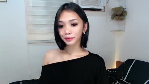 urbbgirl alliah online show from October 20, 1:54 am