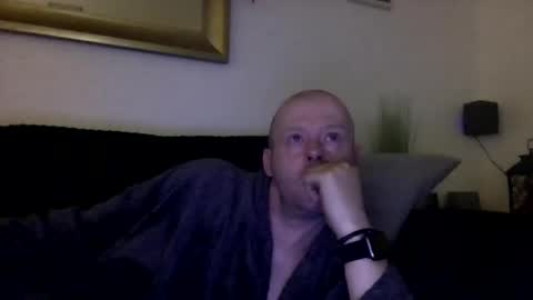 ukmatty3 online show from December 6, 5:06 pm