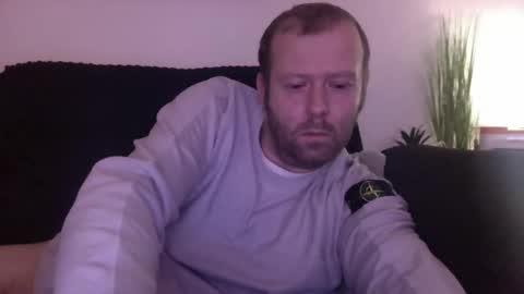 ukmatty3 online show from February 1, 1:02 am