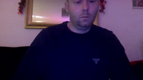 ukmatty3 online show from December 9, 5:51 am
